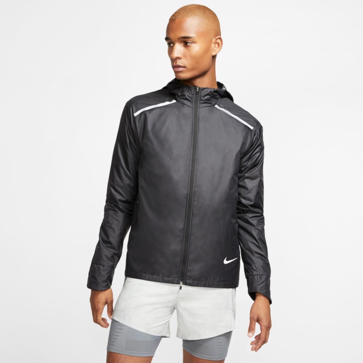 Don't let a little rain dampen your route. The Nike Repel Jacket zips ...