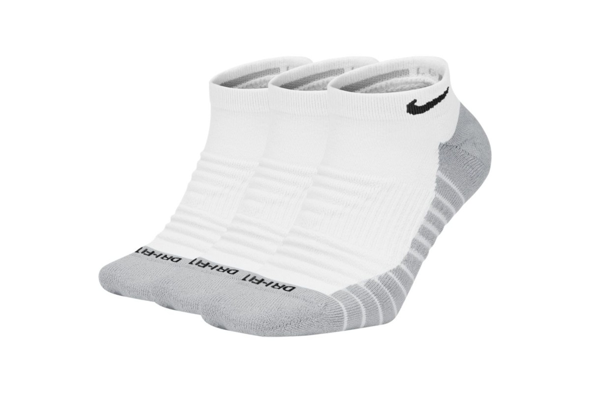 Nike Everyday Max Cushioned No-Show White (3 Pairs) Power through your workout Nike Everyday Max Cushioned Socks. The cushioned sole gives extra comfort for foot drills and weightlifting,