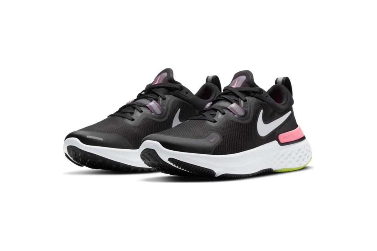 The Nike React Miler gives you trusted stability for miles with