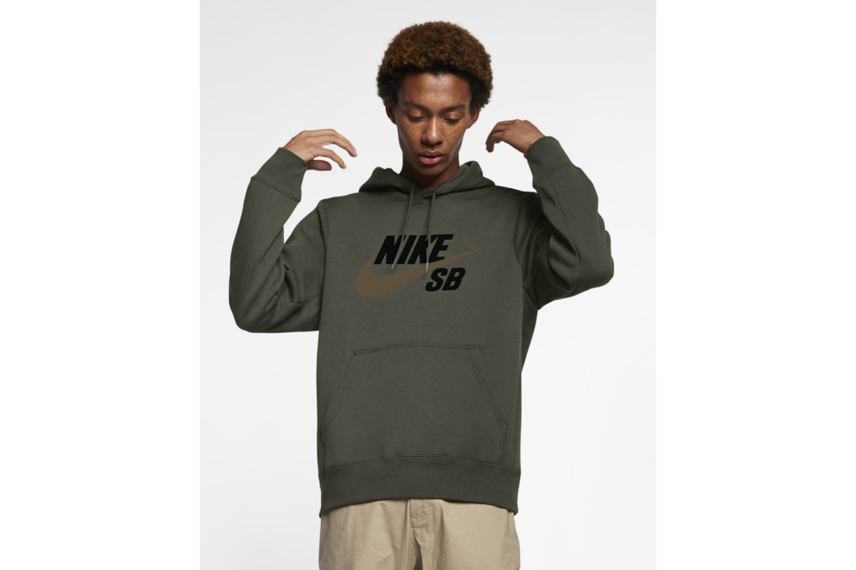 Nike SB Icon Cargo Khaki / Yukon Brown The Nike SB Icon Hoodie lets you rep your favourite brand in cosy comfort, thanks to a bold Nike SB logo. The classic