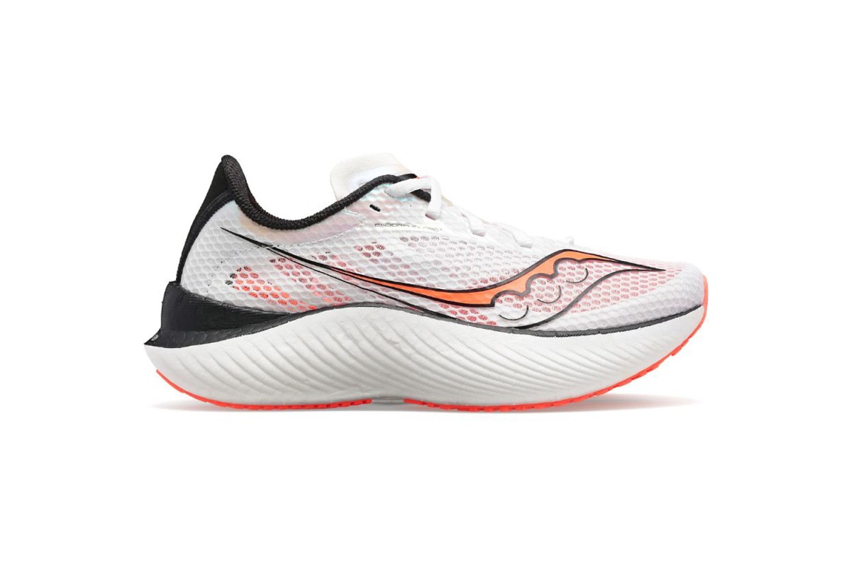 saucony carbon fiber plate