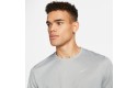 Thumbnail of nike-miler-running-top3_467485.jpg