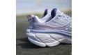 Thumbnail of saucony-hurricane-251_684318.jpg