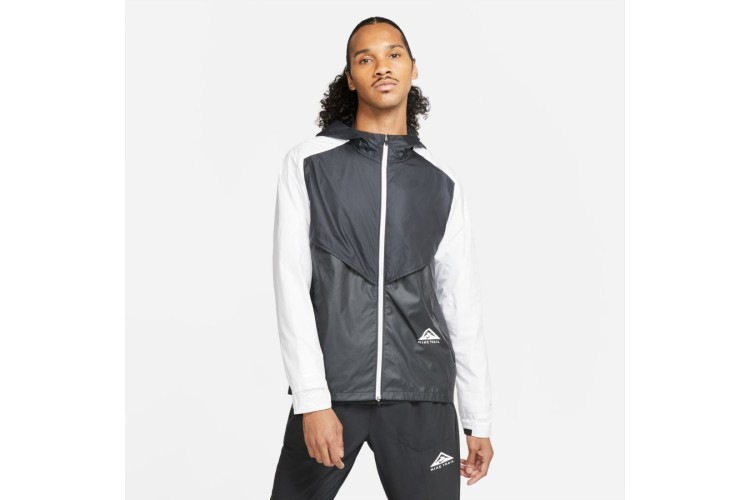 Nike Trail Windrunner Running Jacket Black / Dark Smoke Grey