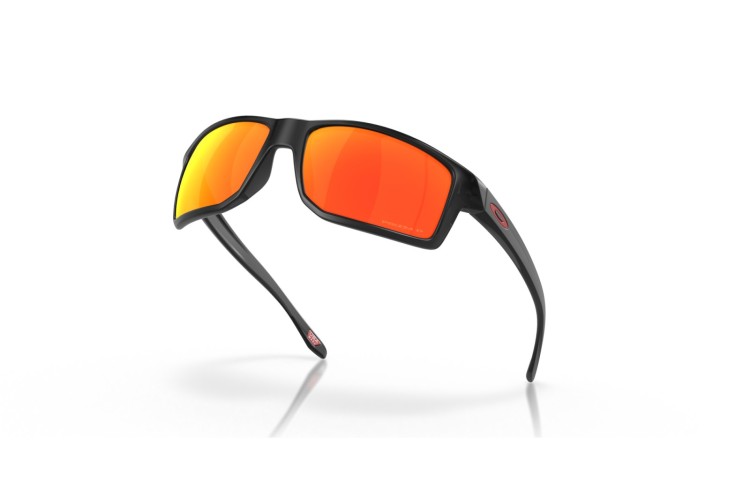 Oakley Gibston