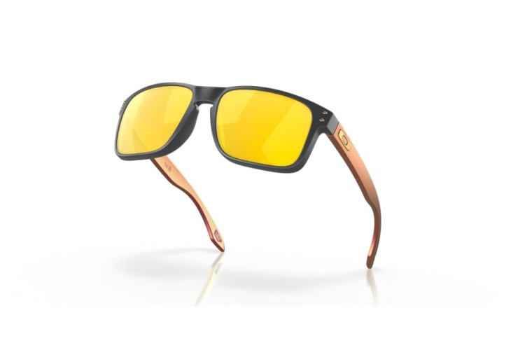 Oakley Holbrook