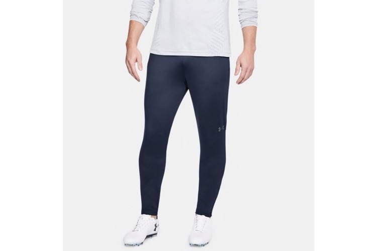 Under Armour Challenger II Training Pants Fitted: Next-to-skin without the  squeeze Smooth, stretchy fabric is ultra-lightweight & lets you move  Four-way stretch construction moves better in every direction Material  wicks sweat 